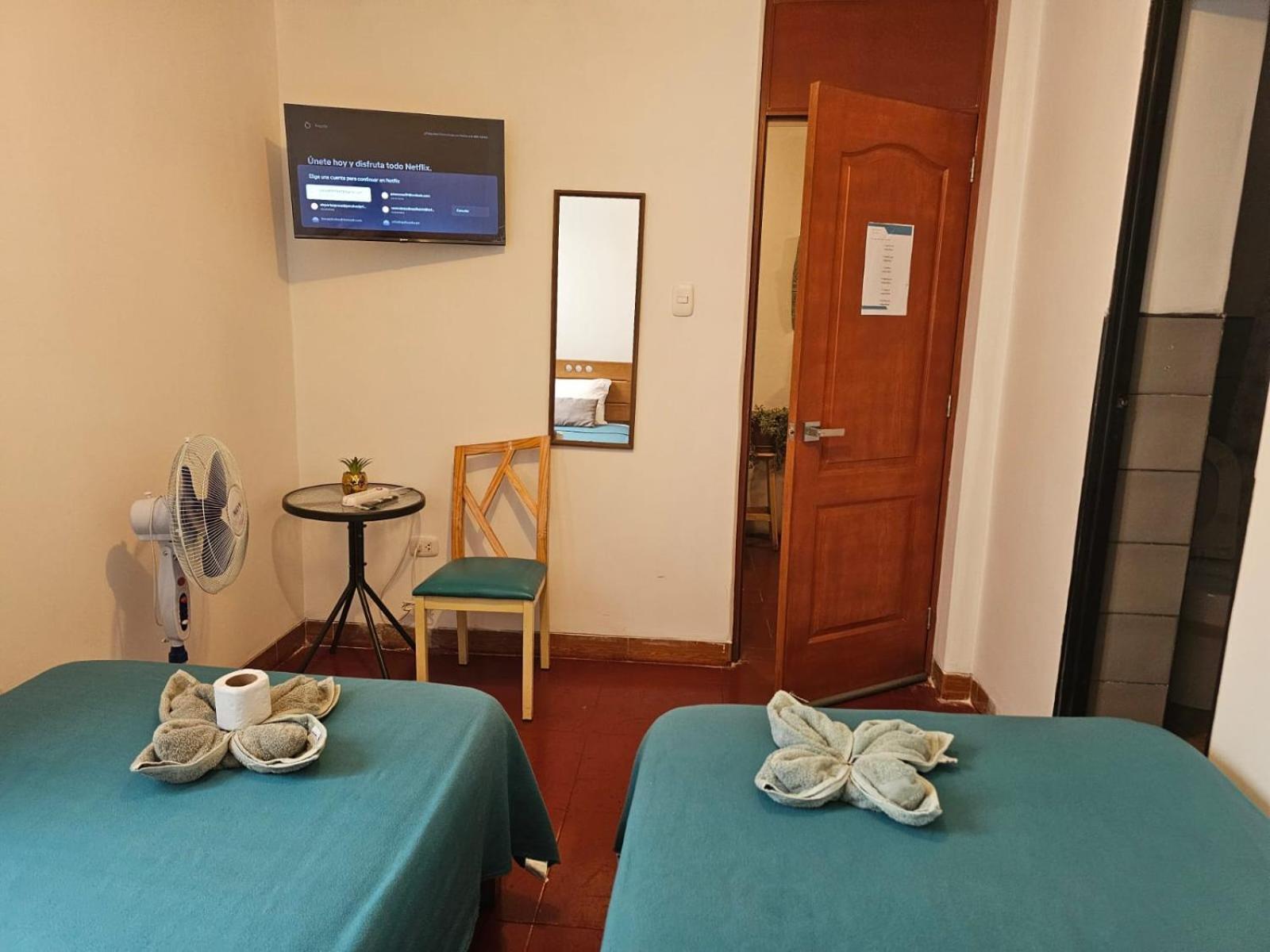 Lima Airport Hostel With Free Airport Pick Up Callao Екстериор снимка